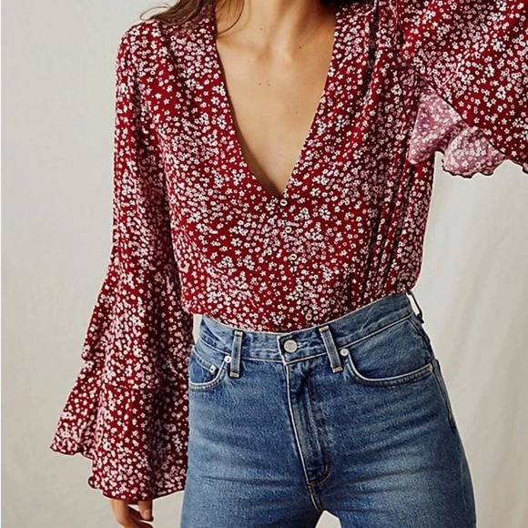 INTIMATELY by FREE PEOPLE Ditsy Floral Bodysuit in‎ Wine - Picture 2 of 8